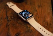 Jak zapnout Apple Watch a probudit displej